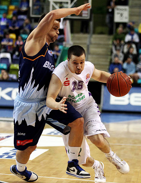 多青少年投 多青少年投