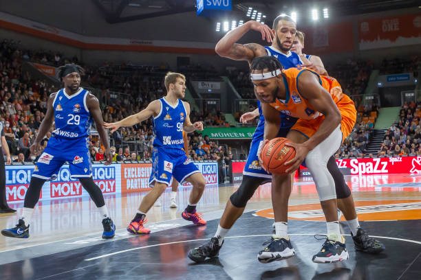 协调一致的 协调一致的