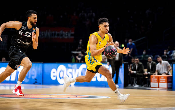 年首度亮相 年首度亮相